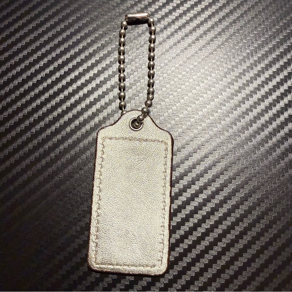 ✨ Coach Silver Metallic Leather Hangtag Replacement Purse Tag ✨ - Picture 2 of 8